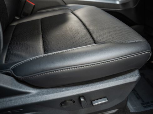 Certified 2025 Ford F150 Lariat image 36