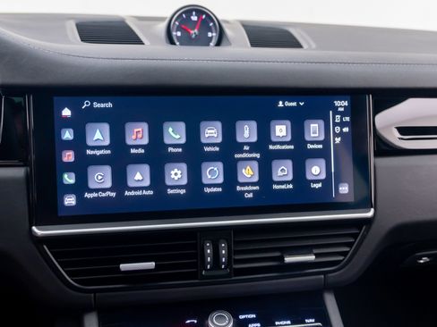 Certified 2023 Porsche Cayenne AWD/4WD image 25