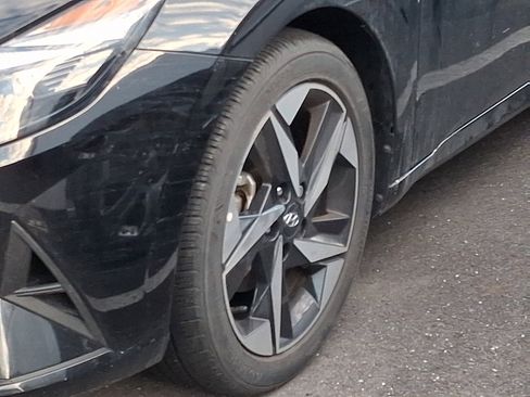 Used 2023 Hyundai Elantra SEL w/ Convenience Package image 7