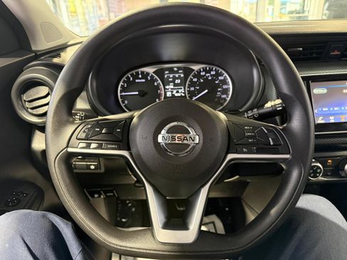 Used 2021 Nissan Kicks S image 12