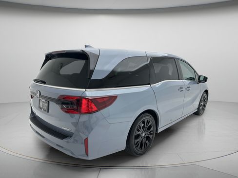 Used 2025 Honda Odyssey Sport-L image 5