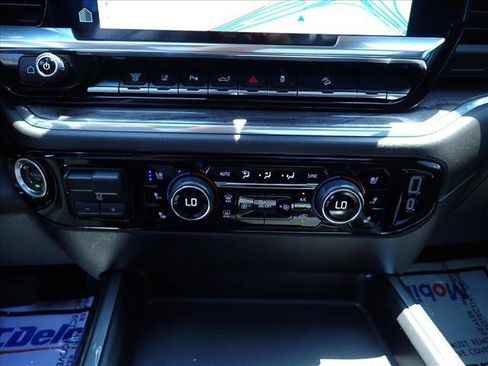 Used 2025 Chevrolet Silverado 3500 LTZ w/ LTZ Premium Package AWD/4WD image 21