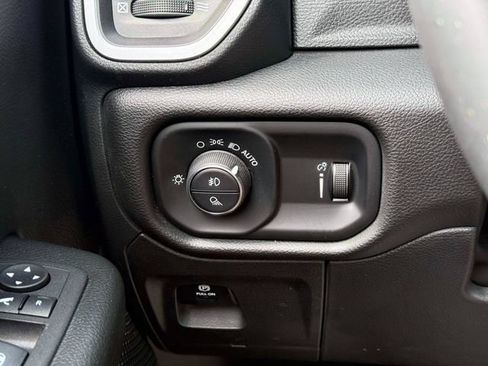 Used 2023 RAM 1500 Big Horn AWD/4WD image 22