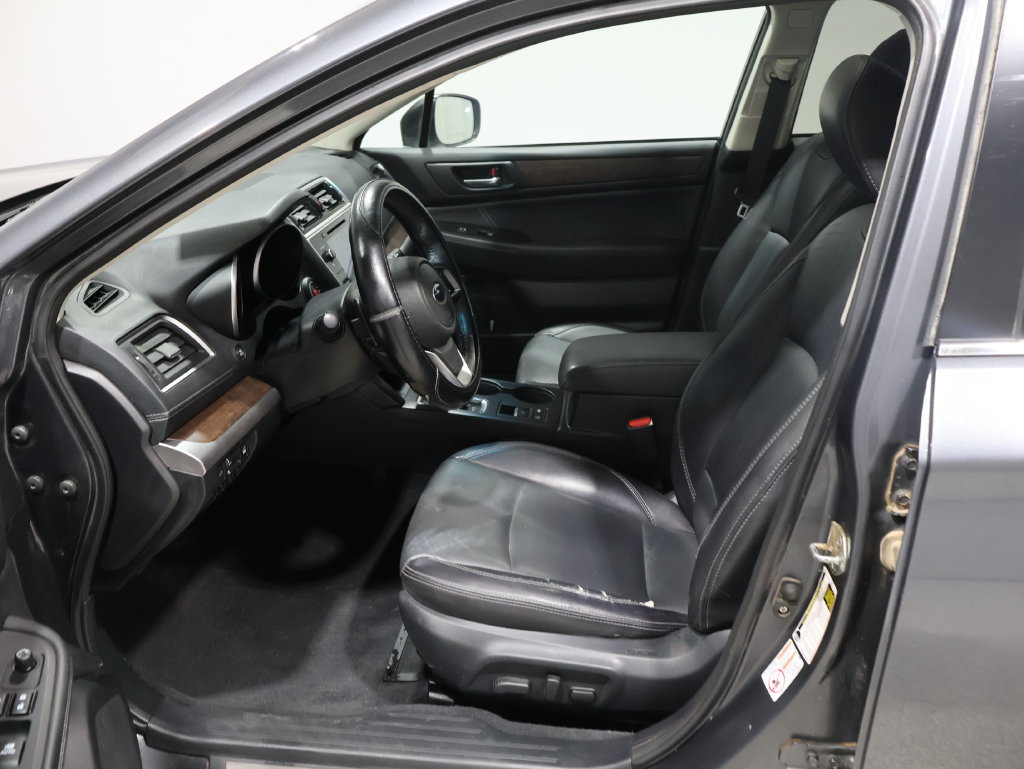Used 2018 Subaru Outback 2.5i Limited AWD/4WD image 11