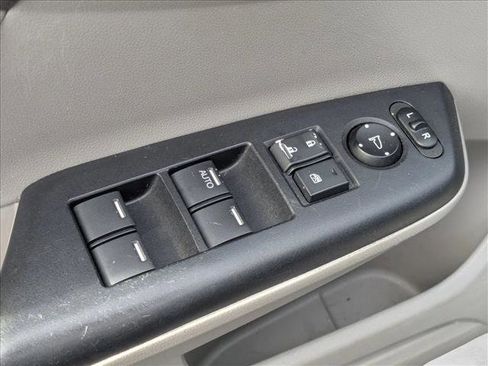 Used 2012 Honda Civic EX-L image 10