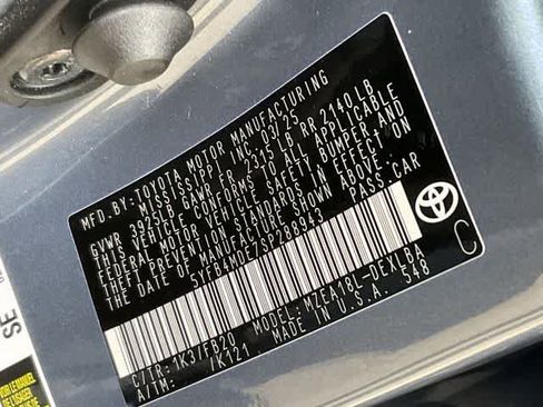 Used 2025 Toyota Corolla LE image 29