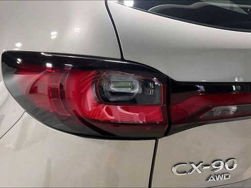 Used 2024 MAZDA CX-90 3.3 Turbo w/ Premium Package AWD/4WD image 39
