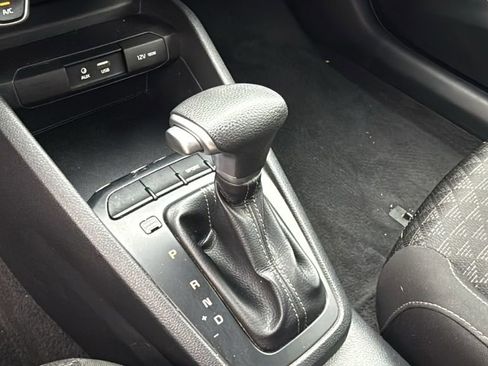 Used 2020 Kia Rio S image 17