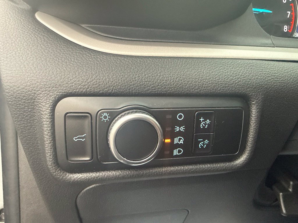 Used 2023 Ford Explorer XLT AWD/4WD image 20
