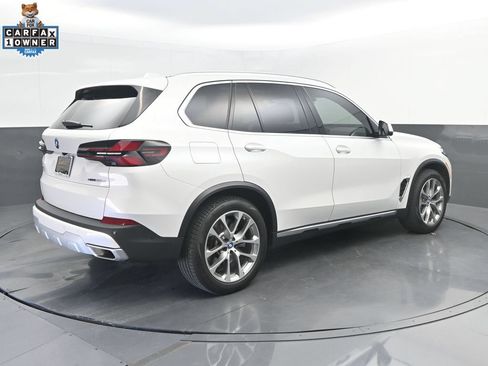 Certified 2024 BMW X5 xDrive50e w/ Executive Package AWD/4WD image 7