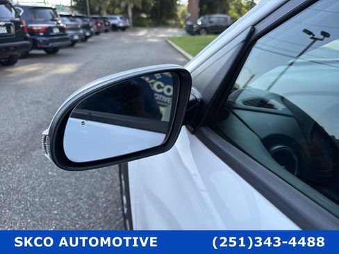 Used 2023 Hyundai Kona SEL w/ Cargo Package AWD/4WD image 10
