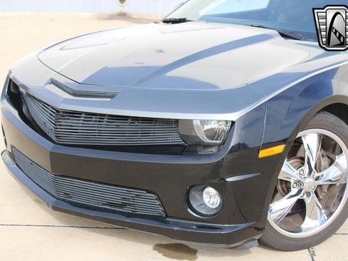 Used 2012 Chevrolet Camaro SS w/ Orange Stripe Package image 14