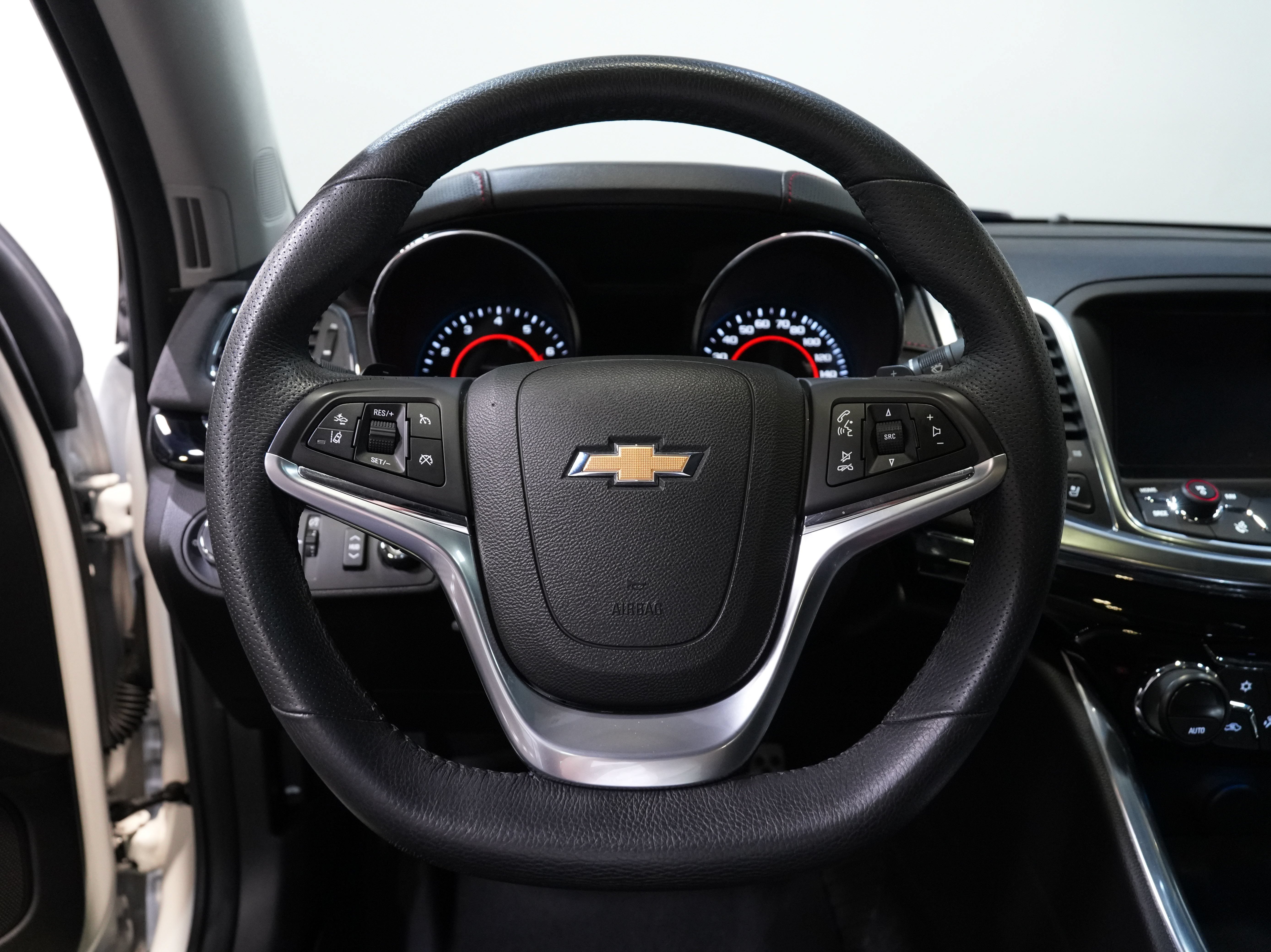 Used 2015 Chevrolet SS RWD image 39