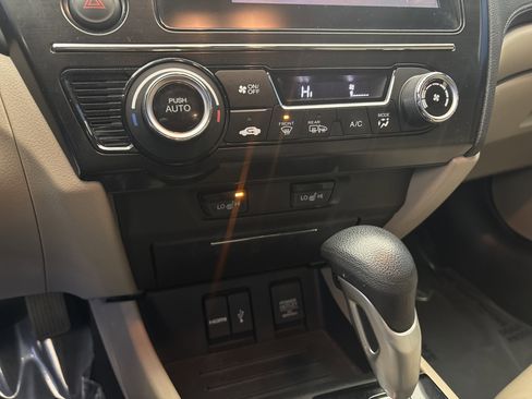 Used 2015 Honda Civic EX-L image 19