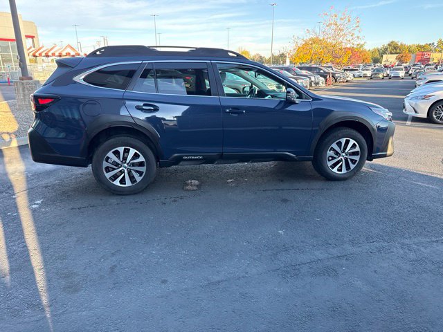 Used 2025 Subaru Outback Premium AWD/4WD image 7