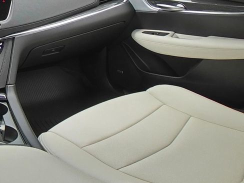 New 2025 Cadillac XT5 Sportv w/ Technology Package image 14