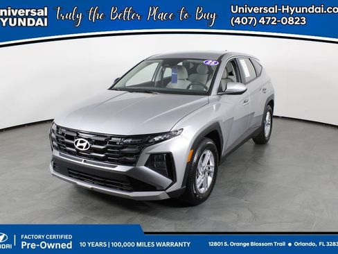 Certified 2025 Hyundai Tucson SE FWD image 1