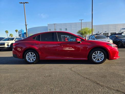 Used 2026 Toyota Camry LE image 7