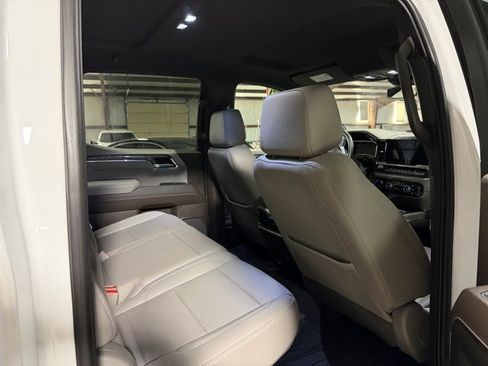 Used 2024 Chevrolet Silverado 1500 LTZ image 12