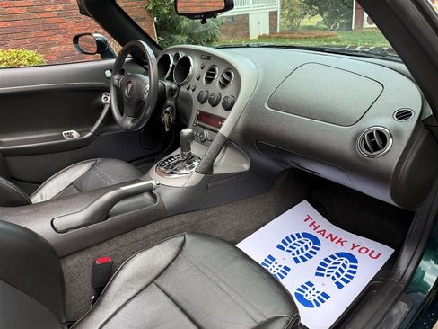 Used 2008 Pontiac Solstice GXP w/ Premium Package image 51