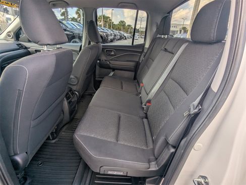 Used 2023 Honda Ridgeline Sport image 14