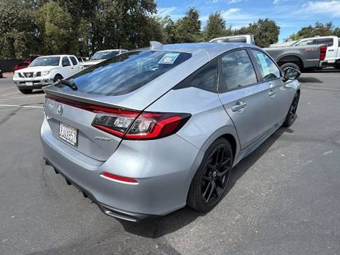 Used 2024 Honda Civic Sport image 4