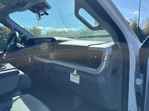 New 2026 Ford F350 XL w/ XL Chrome Package image 47