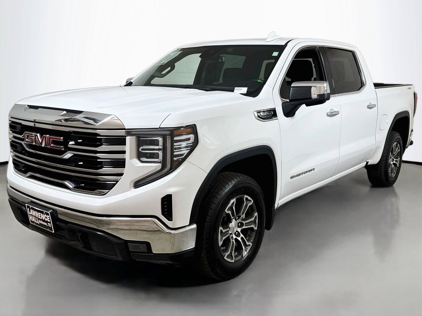 Used 2025 GMC Sierra 1500 SLT AWD/4WD image 1