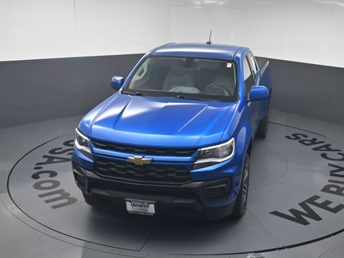Used 2021 Chevrolet Colorado W/T w/ Custom Special Edition AWD/4WD image 31