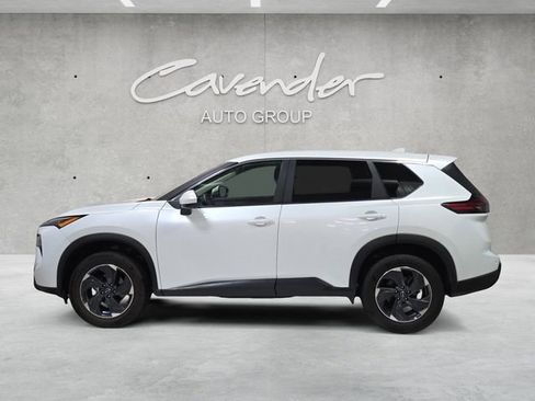 Used 2024 Nissan Rogue SV image 13