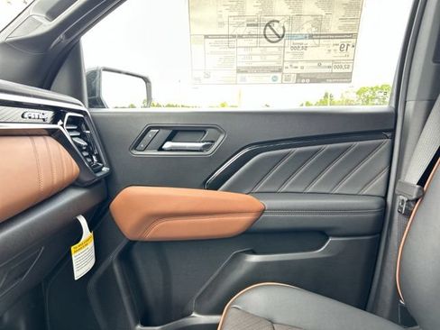 New 2026 GMC Canyon AT4 w/ AT4 Premium Package AWD/4WD image 36
