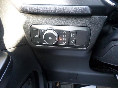 Used 2022 Ford Escape SEL w/ Technology Package AWD/4WD image 28