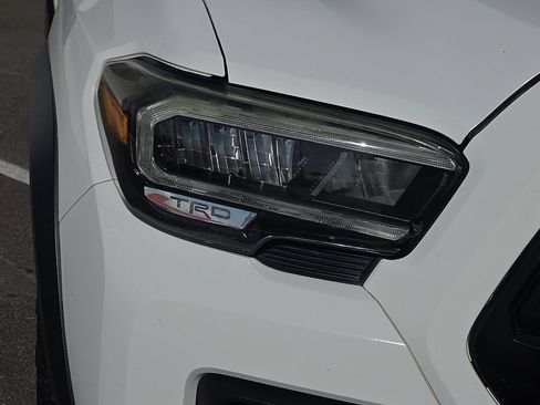 Certified 2020 Toyota Tacoma TRD Pro AWD/4WD image 8