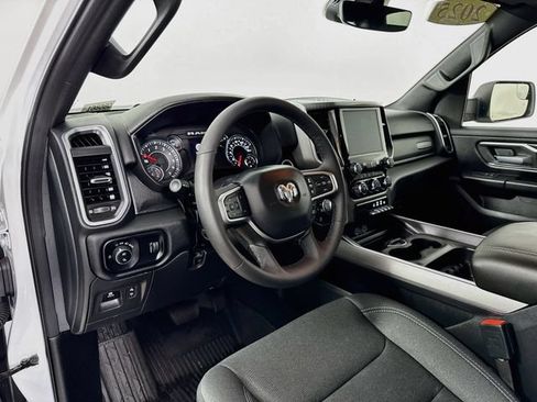 Used 2025 RAM 1500 Big Horn AWD/4WD image 9