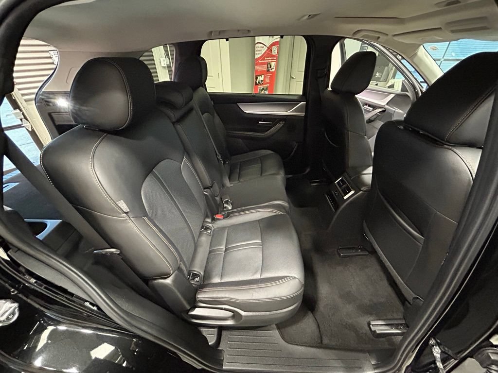 Used 2025 MAZDA CX-70 3.3 Turbo w/ Preferred Package AWD/4WD image 44