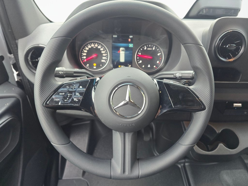 New 2026 Mercedes-Benz Sprinter 2500 image 29