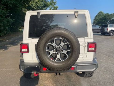 Used 2022 Jeep Wrangler Unlimited Rubicon w/ Cold Weather Group AWD/4WD image 4