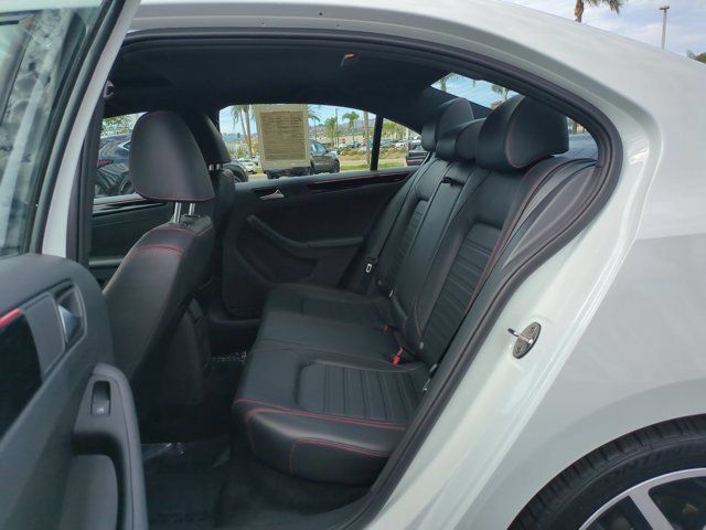 Used 2018 Volkswagen Jetta GLI FWD image 26
