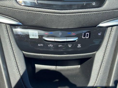 Used 2025 Cadillac XT5 Sportv w/ Technology Package image 23