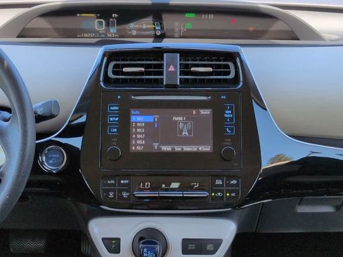 Used 2016 Toyota Prius Two FWD image 17