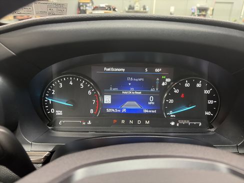 Used 2020 Ford Explorer Limited image 15