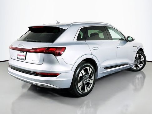 Used 2023 Audi e-tron Premium AWD/4WD image 14