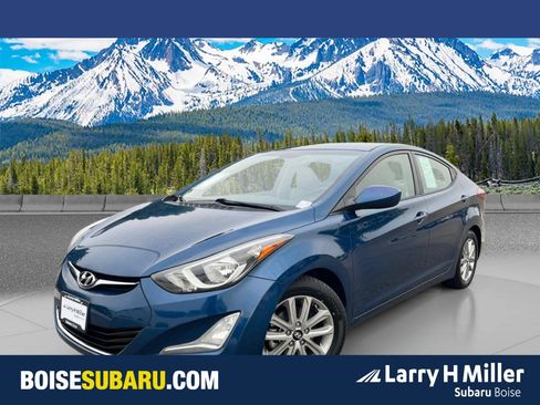 Used 2014 Hyundai Elantra SE w/ Option Group 02 FWD image 1