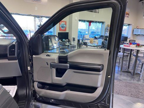 Used 2017 Ford F150 XLT w/ Equipment Group 301A Mid image 19