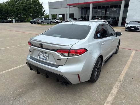 Used 2023 Toyota Corolla SE FWD image 8