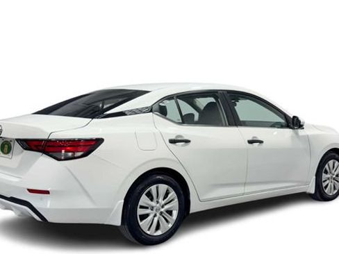 Used 2024 Nissan Sentra S FWD image 2