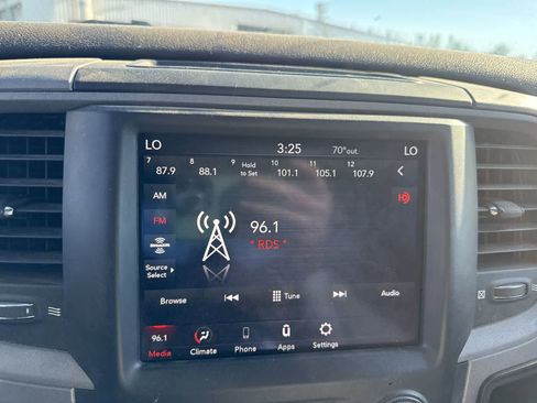 Used 2021 RAM 1500 Express image 23