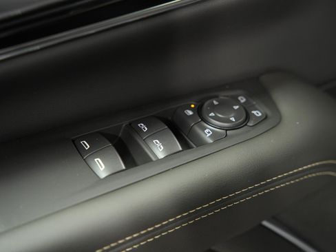 New 2026 GMC Yukon XL Elevation w/ Elevation Premium Package AWD/4WD image 28