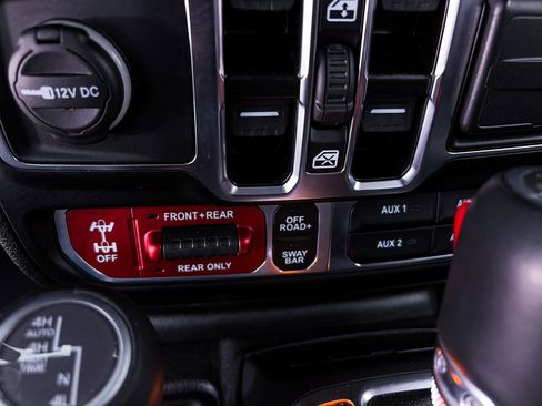 Used 2024 Jeep Wrangler Unlimited Rubicon 392 AWD/4WD image 29