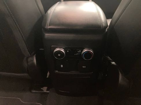 Used 2024 Ford Explorer XLT w/ Equipment Group 202A AWD/4WD image 43